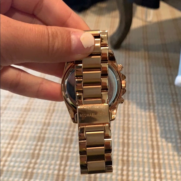 Michael Kors watch - Picture 2 of 3